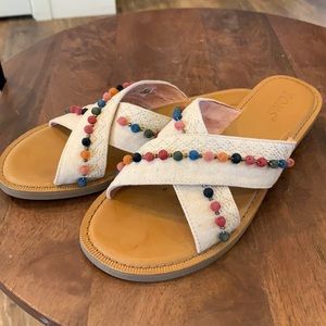 Tom’s Viv Pom Pom sandals sz 7